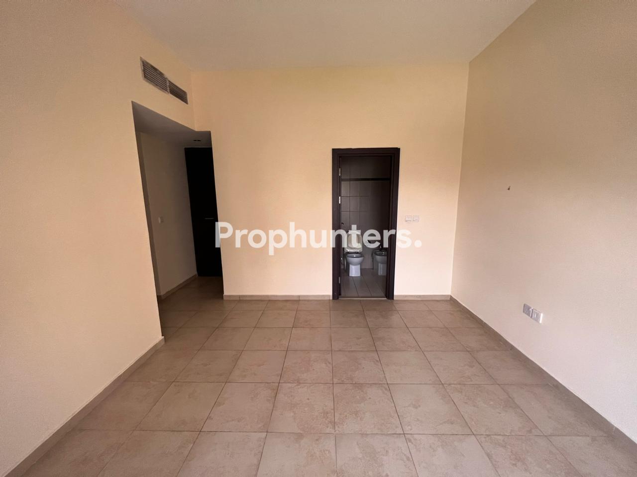 Ready To Move| Specious |Community view |Near Pool