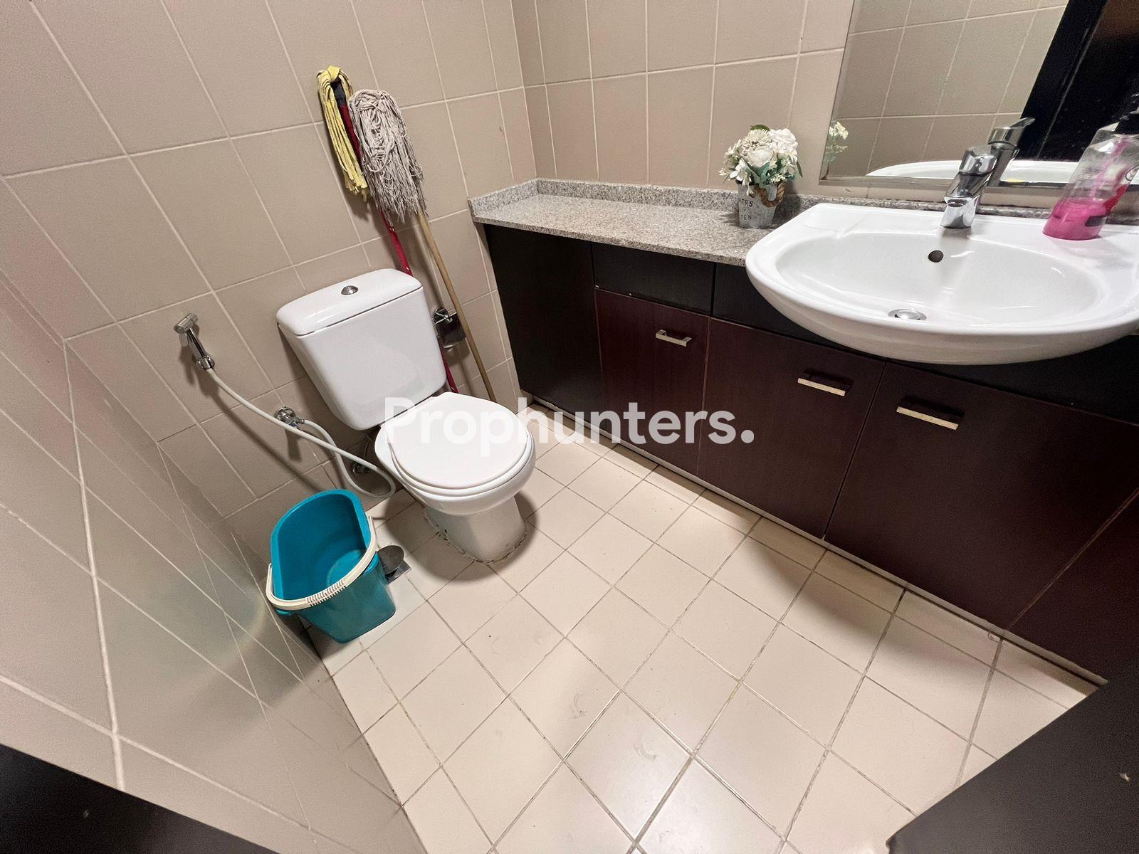 Ready To Move | Community View | Close Kithchen|