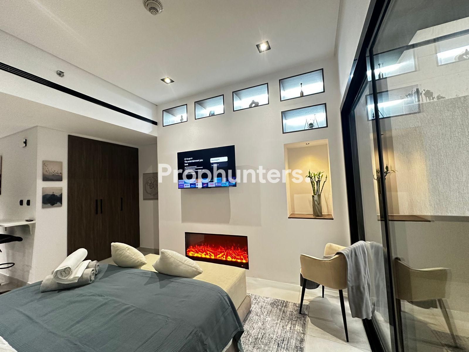 Elegant Studio | Fully Furnished | Vacant