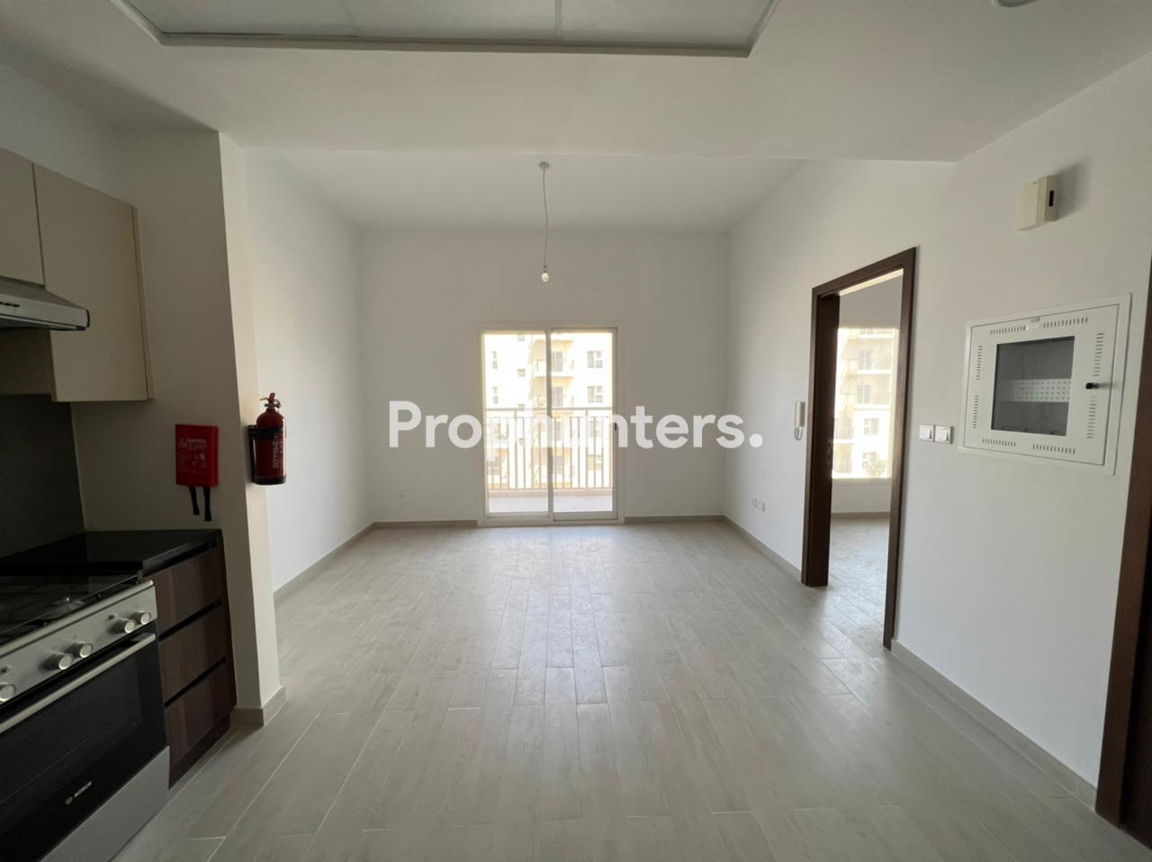 NEW BUILDING | Pool View | WITH Kitchen Aplliances