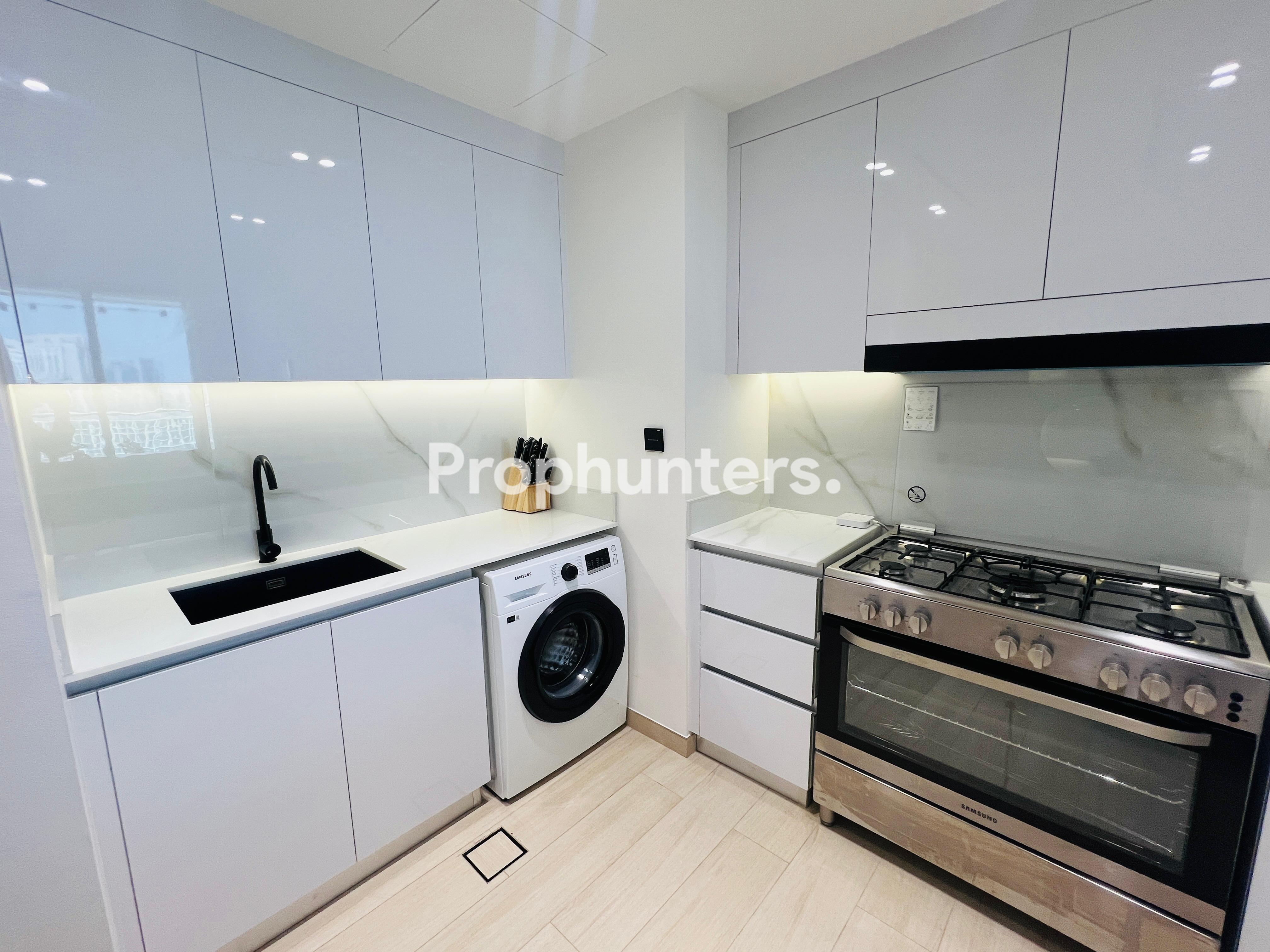 FULLY FURNISHED | BRAND NEW | MIDFLOOR | POOL VIEW