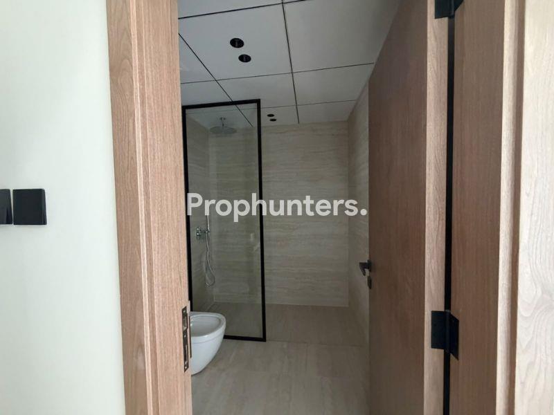 HIGH FLOOR |BIG FLAT | AMAZING VIEW |READY TO MOVE