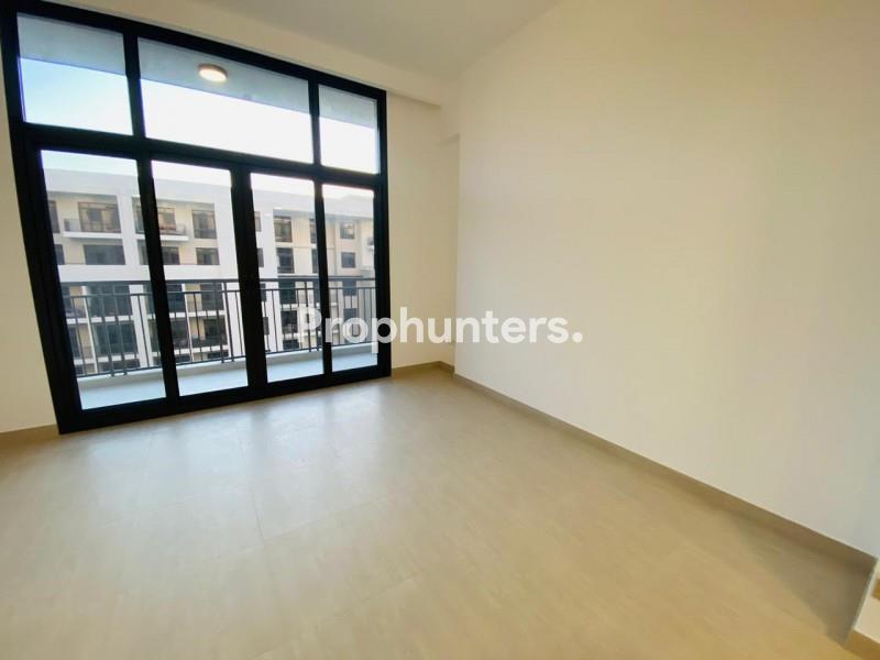 Mid Floor  |  2 Beds Pool View |  Ready to Move In