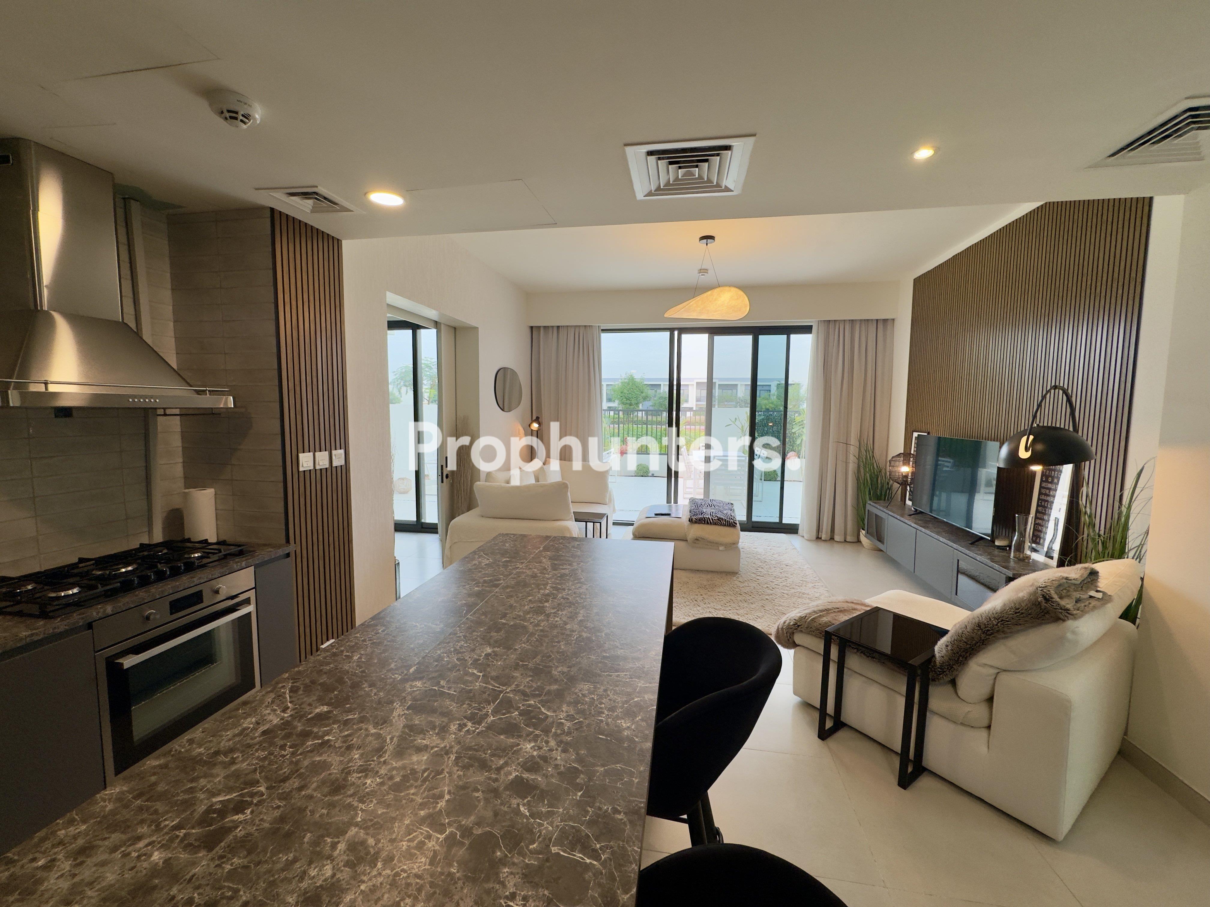 Single Row | Upgraded | Fully furnished