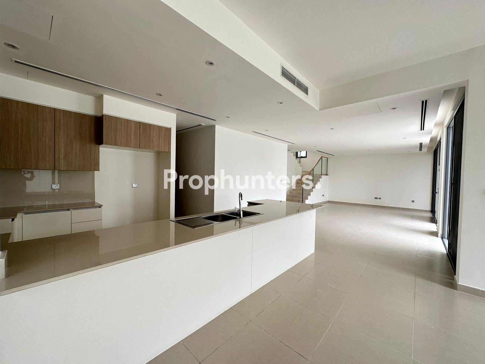 Beautiful Landscaped Garden |Stand Alone |End Unit